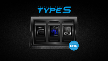 Branded splash screen loads before this slot machine game begins